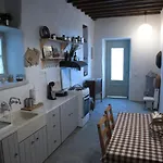 Traditional Isternia (Tinos)