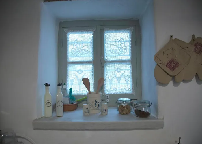 Traditional * Istérnia